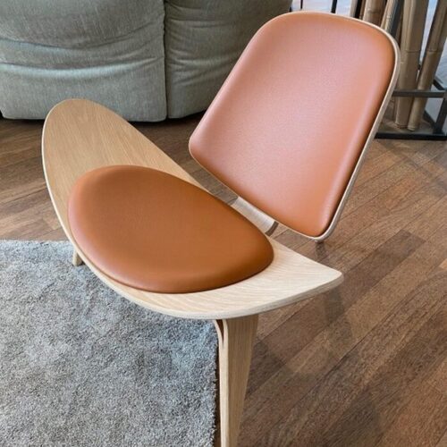 Capuchino Shell Lounge Chair photo review